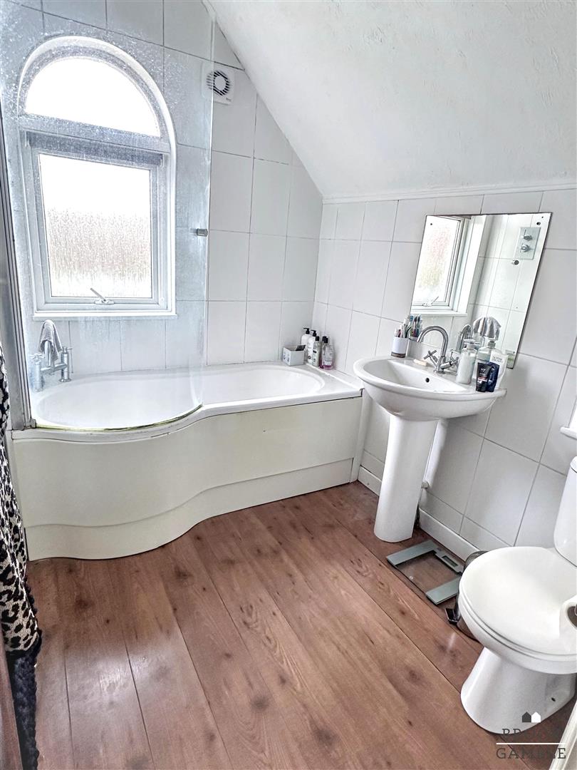 3 Bedroom House. Milton Road in Eastbourne, 12